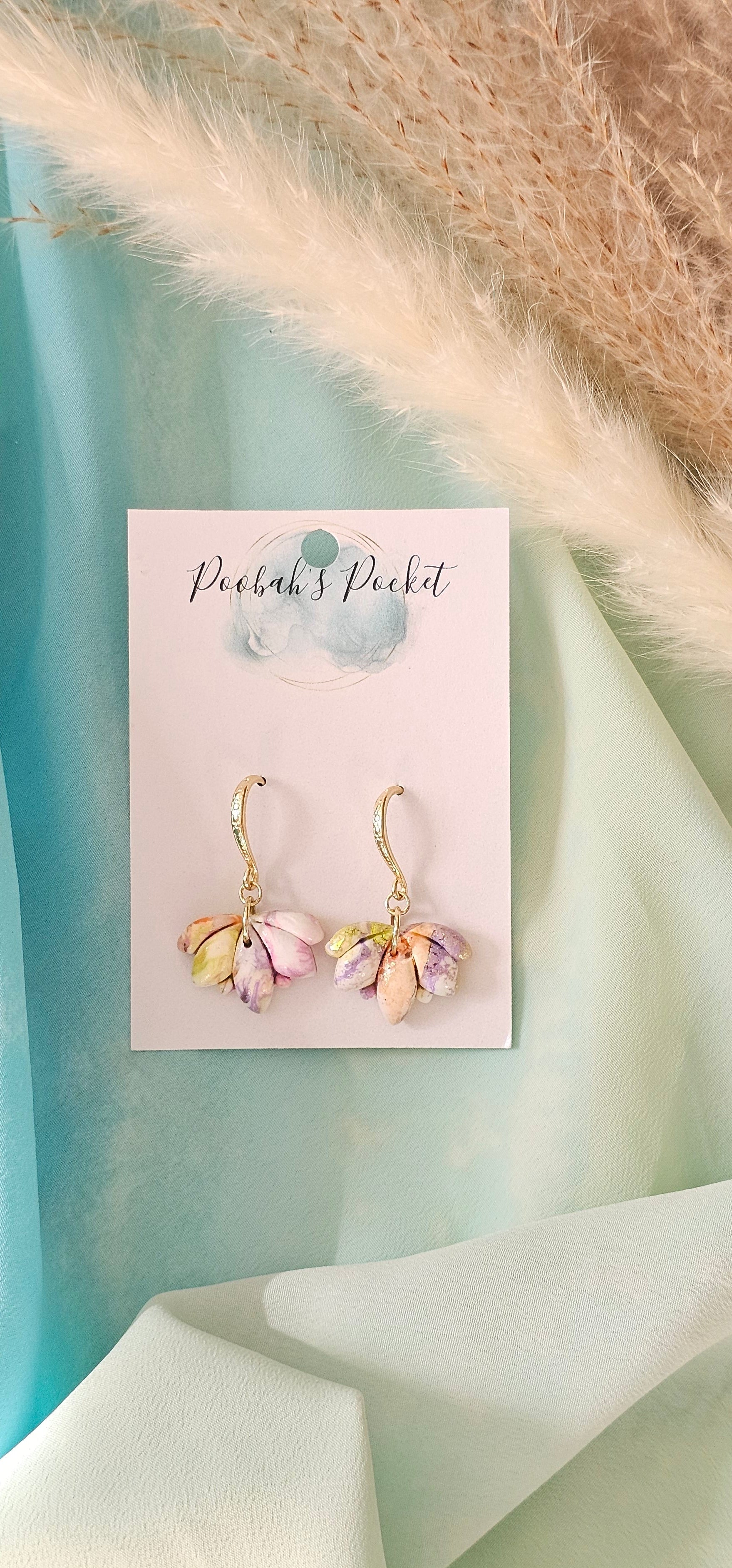 Leaf Shape Earrings - Small